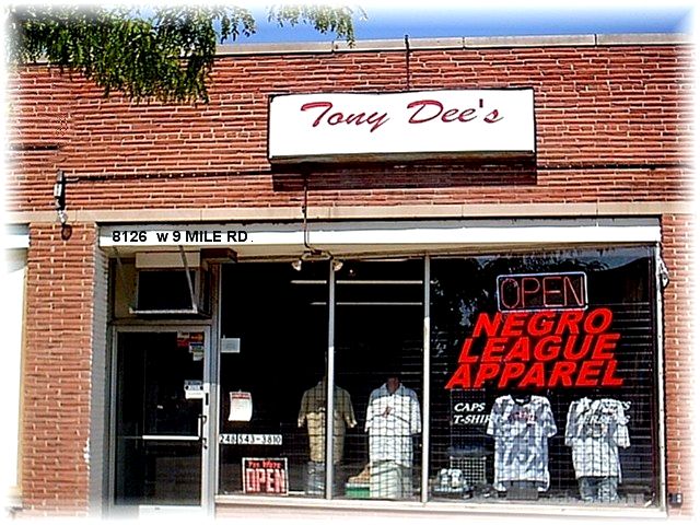 TONY DEE'S NEGRO LEAGUE APPAREL AND COLLECTIBLES
